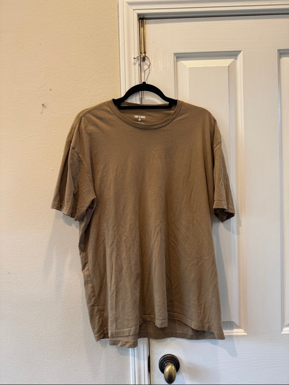XL- True Classic Men's Short Sleeve T-Shirt in Taupe Brown